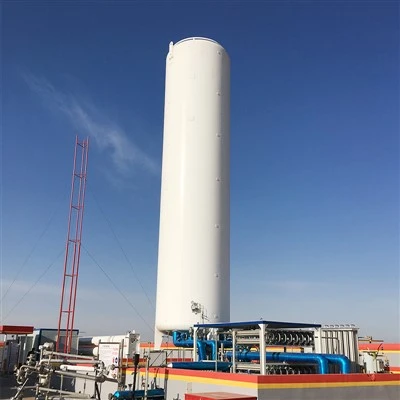 Vertikalni LNG kriogeni spremnik